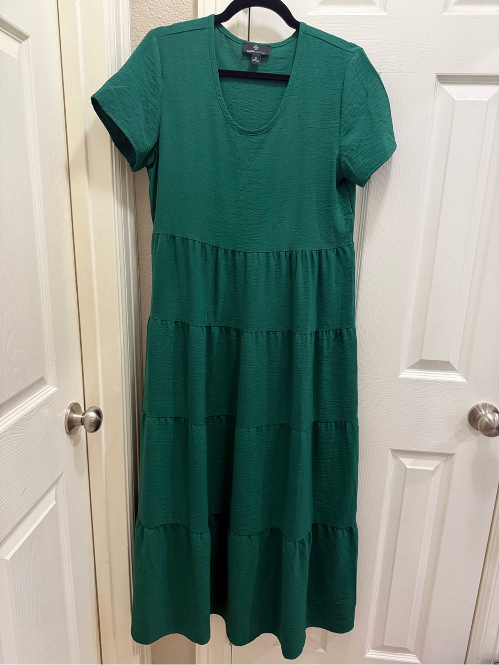 Ronni Nicole Emerald Green Short-Sleeve Tiered Maxi Dress